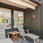 4 Bedroom Beautiful In Holiday home Grenaa